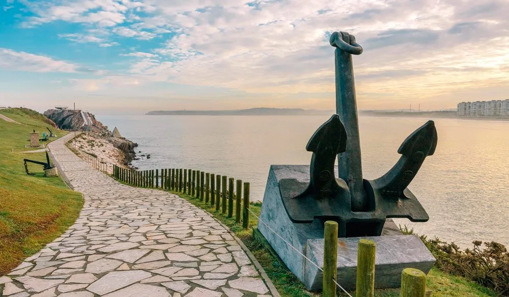 Museo Philippe Cousteau · Entorno de Cudillero, Asturias