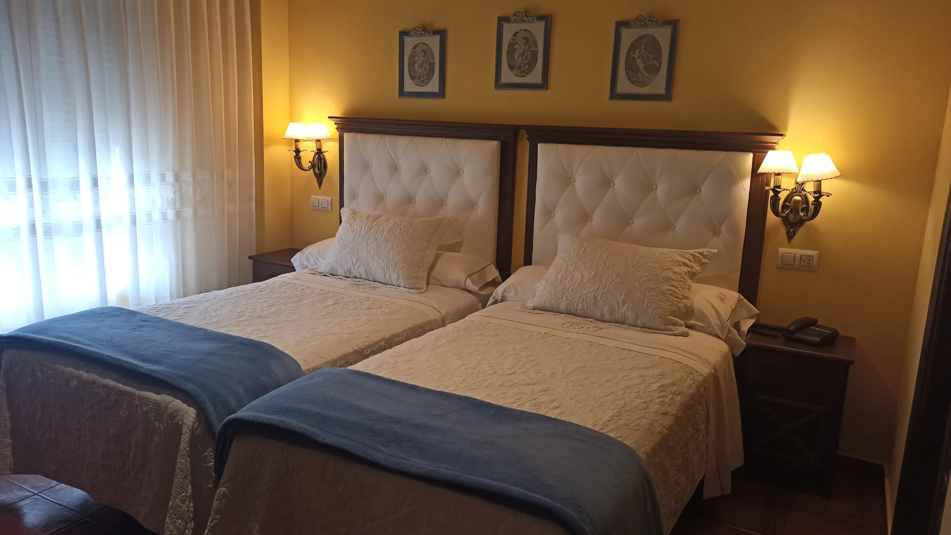 Twin room